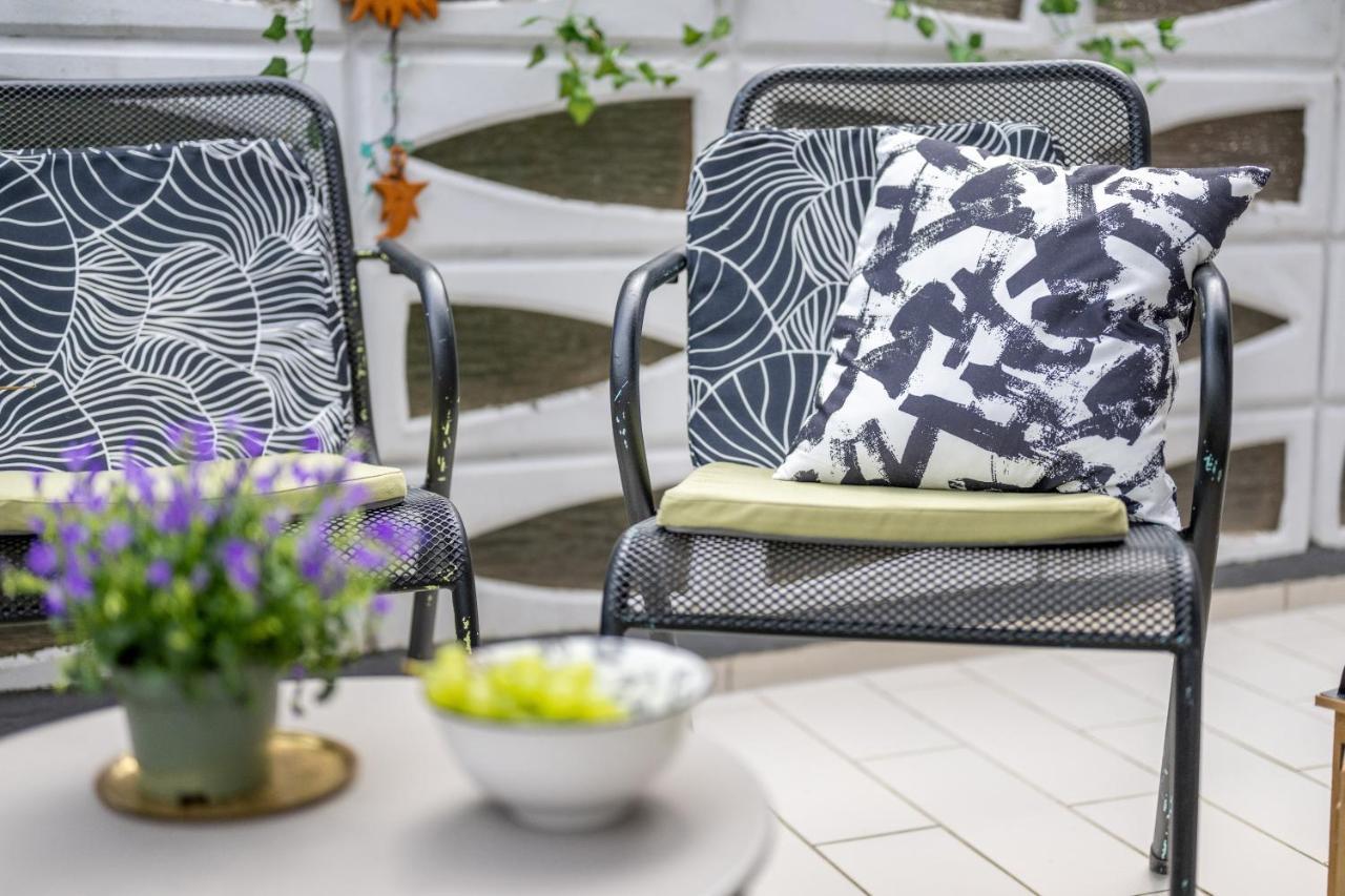 Wohlfuehlwohnung Mit 25 Qm Terrasse, Netflix Koblenz  Exterior foto